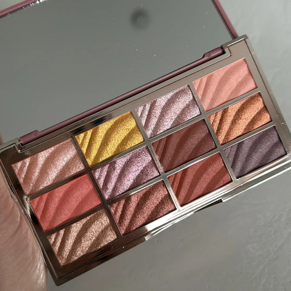 NEW- Ciate London The Velvet Eyeshadow Palette